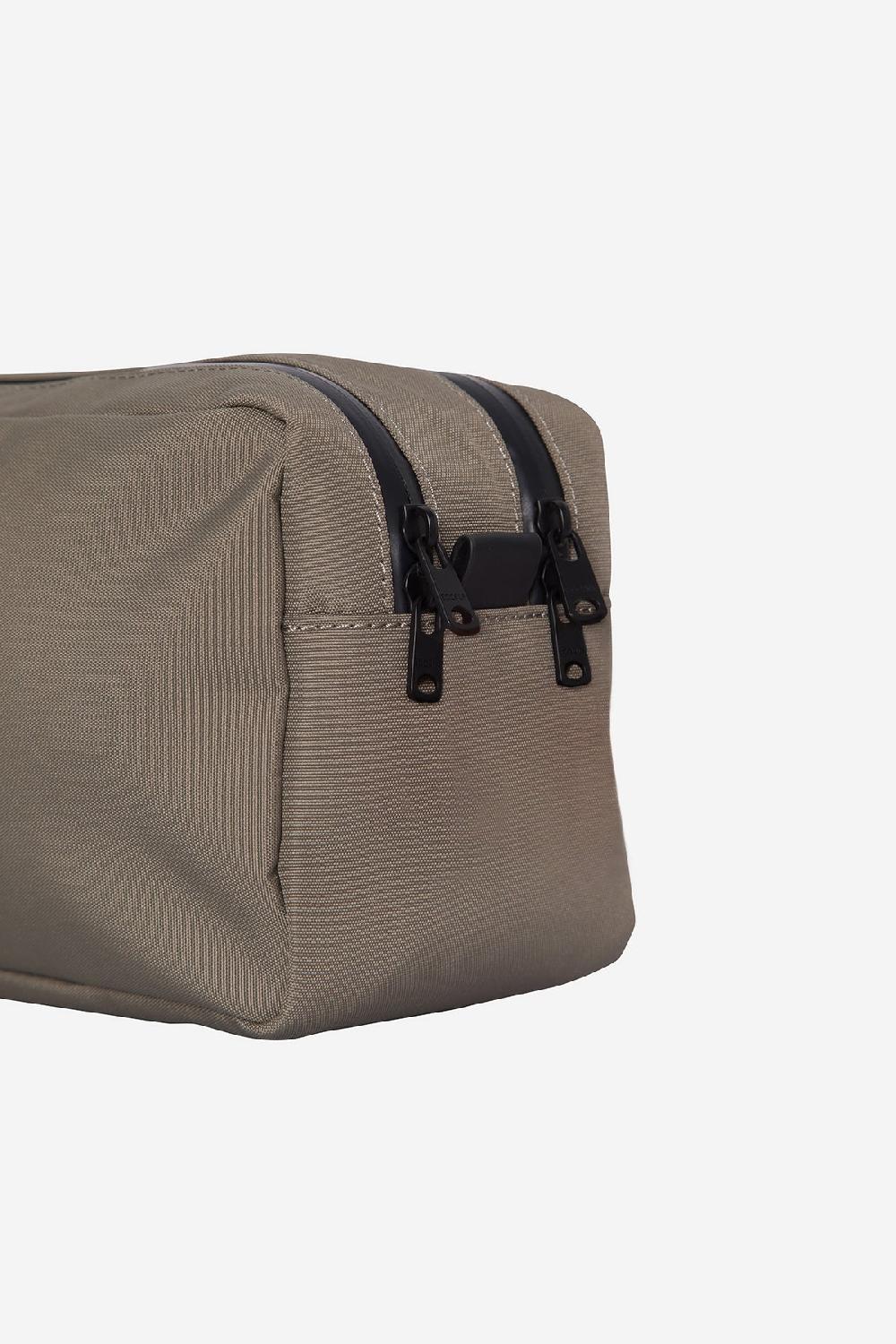 Ecoalf BROWN SPORT TOILETRY BAG