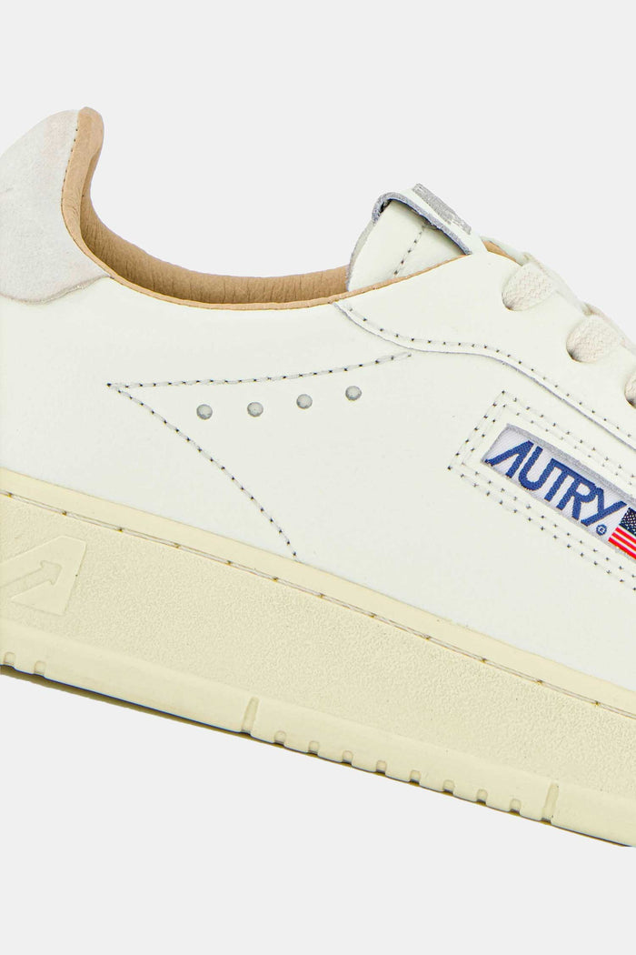 Edmmond Studios AUTRY: DALLAS LOW WHITE