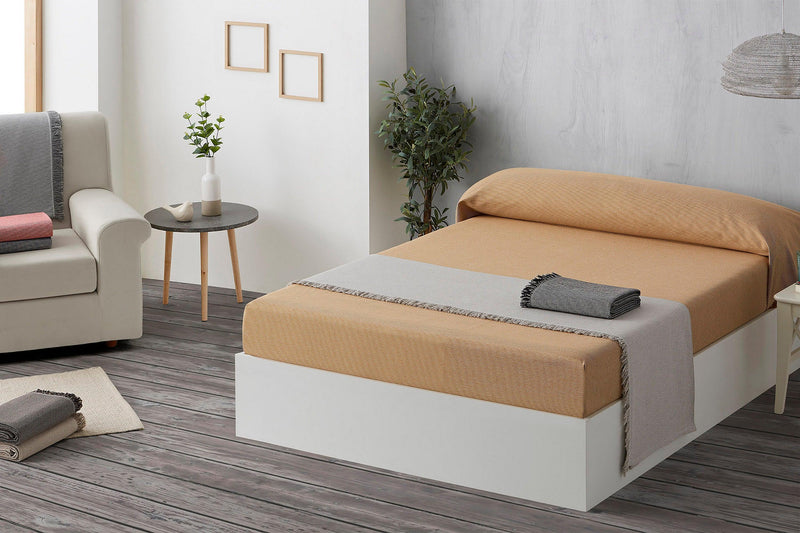 Eiffel Textile Plaid Multiusos Paul. Sofá Y Cama