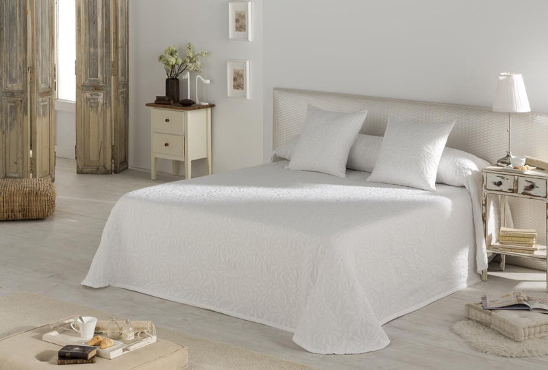 Eiffel Textile Tejidos J.V.R. Colcha Bouti Estampada Modelo Alina