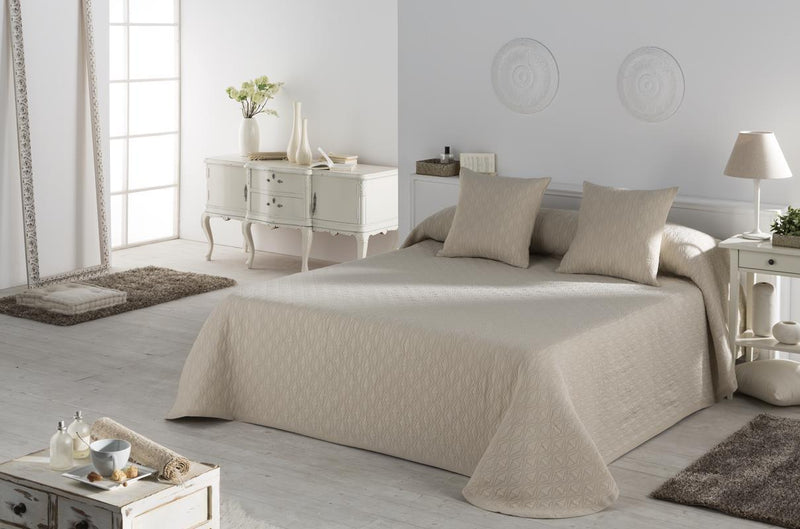 Eiffel Textile Tejidos J.V.R. Colcha Bouti Lisa Modelo Happy