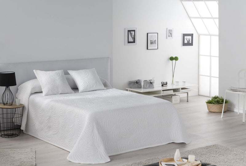 Eiffel Textile Tejidos J.V.R. Colcha Bouti Lisa Modelo Lido