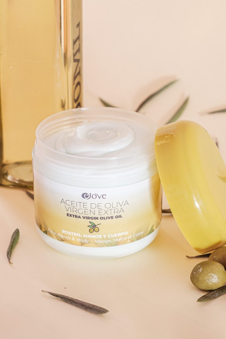 Ejove CREMA HIDRATANTE CON ACEITE DE OLIVA PARA ROSTRO MANOS Y CUERPO [EJ128] 300ml