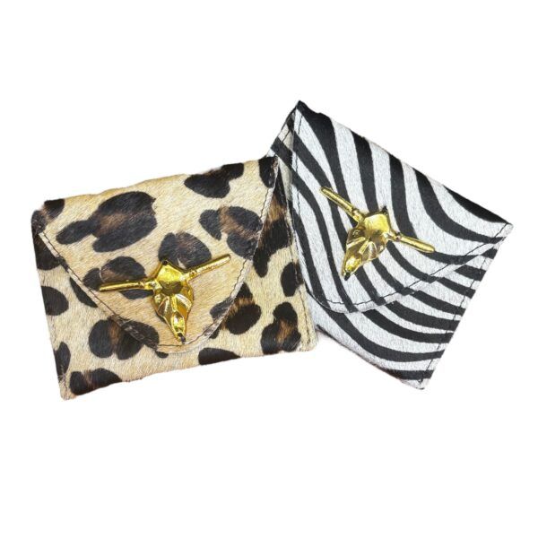 El caballo Cartera con broche