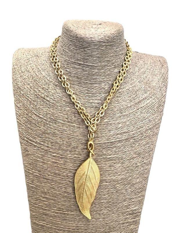 El caballo Collar doble postura