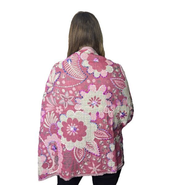 El caballo Pasmina bordada de lana