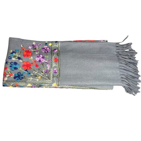 El Caballo Pasmina Bordada