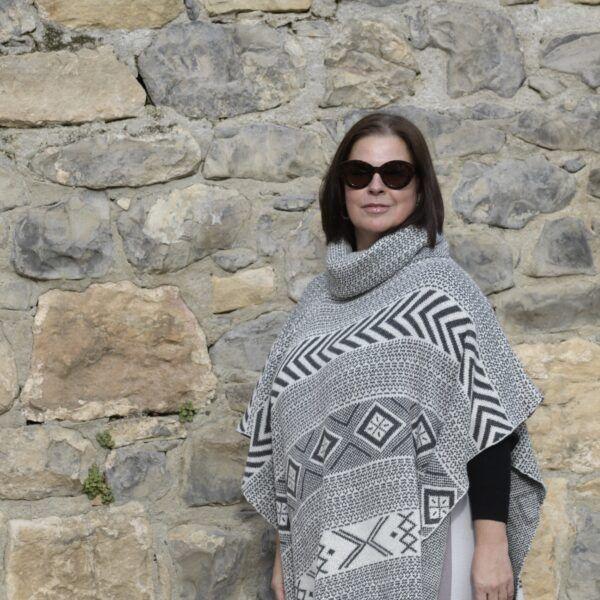 El Caballo Poncho étnico