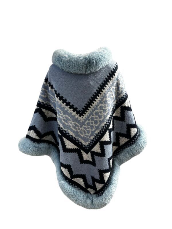 El Caballo Poncho Laura