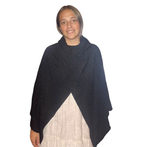 El Caballo Poncho Plisado