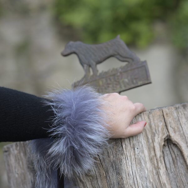 El caballo Puños de piel