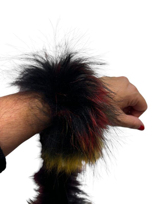 El caballo Puños multicolor