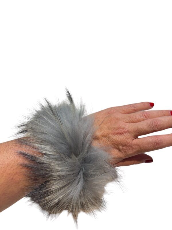 El Caballo Puños Piel Pelo Largo