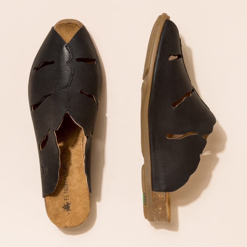 El Naturalista N5204 PLEASANT BLACK/ STELLA