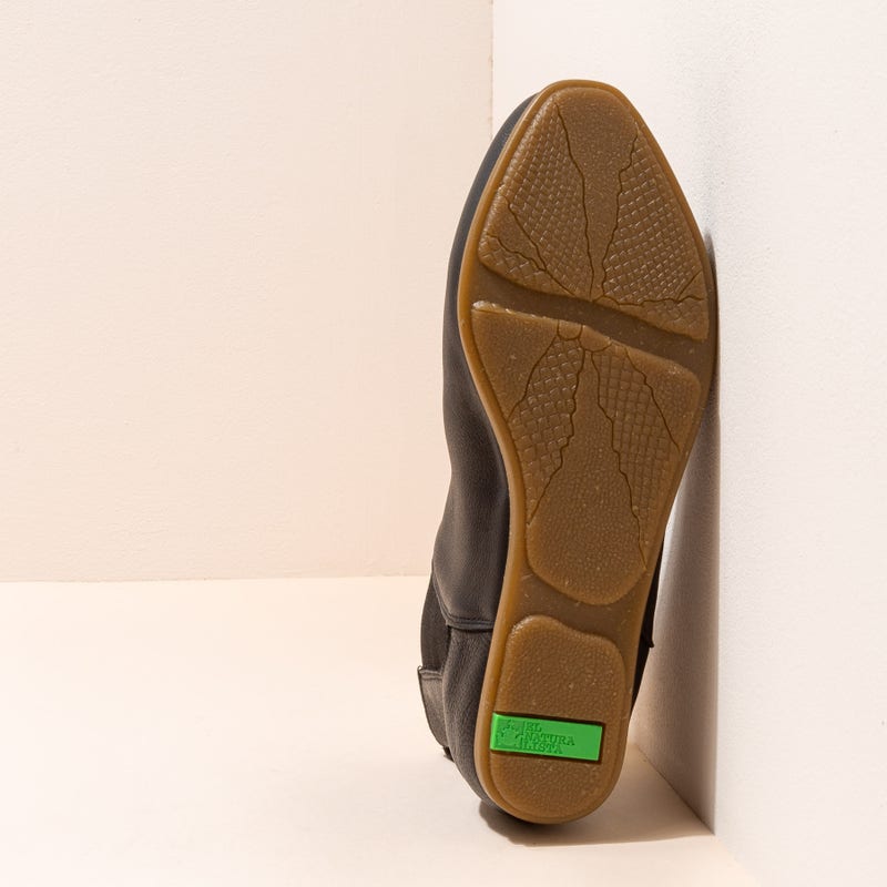 El Naturalista N5209 NATURAL GRAIN BLACK/ STELLA