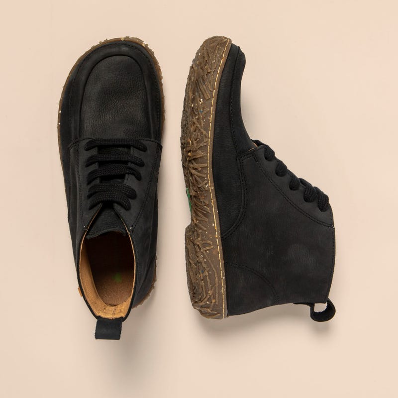 El Naturalista N5453 PLEASANT BLACK/ NIDO