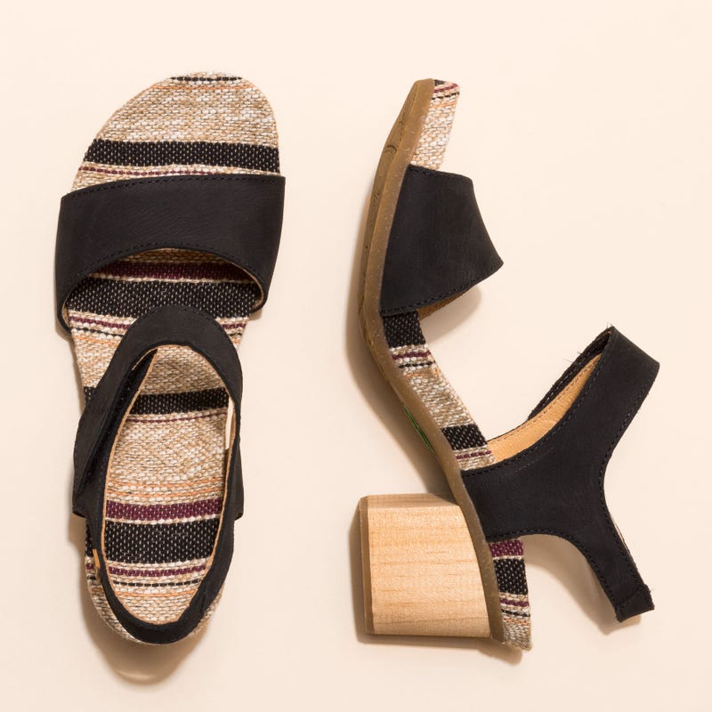 El Naturalista N5562 PLEASANT BLACK /DEBA