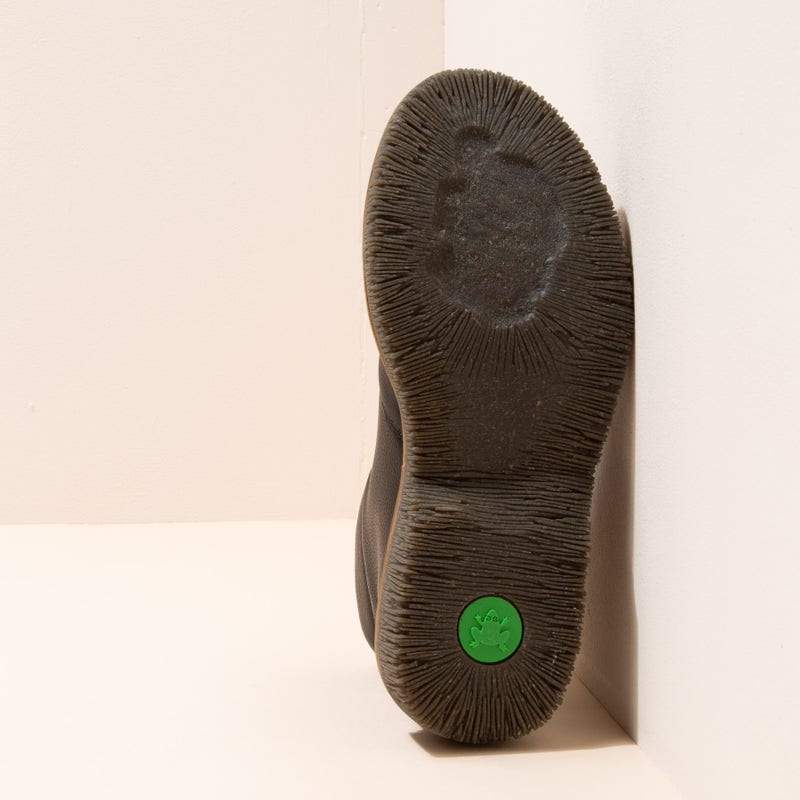 El Naturalista N5578 NATURAL GRAIN BLACK/ VOLCANO