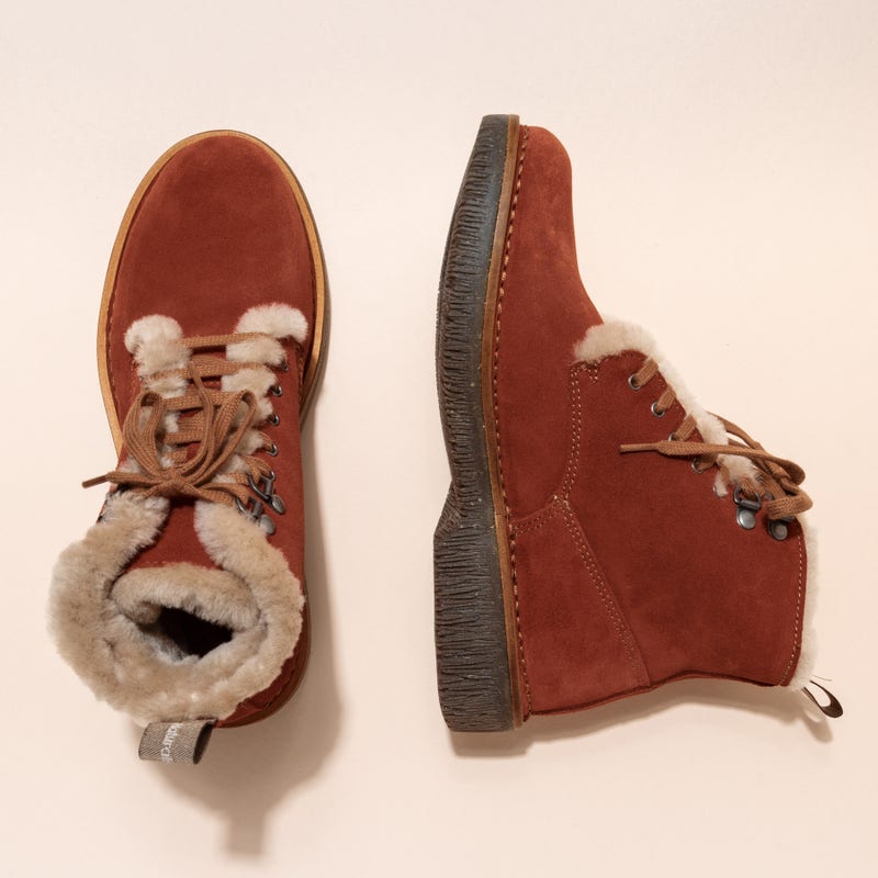 El Naturalista N5579 LUX SUEDE CALDERA/VOLCANO