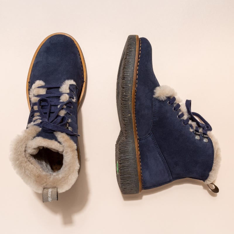 El Naturalista N5579 LUX SUEDE OCEAN/VOLCANO