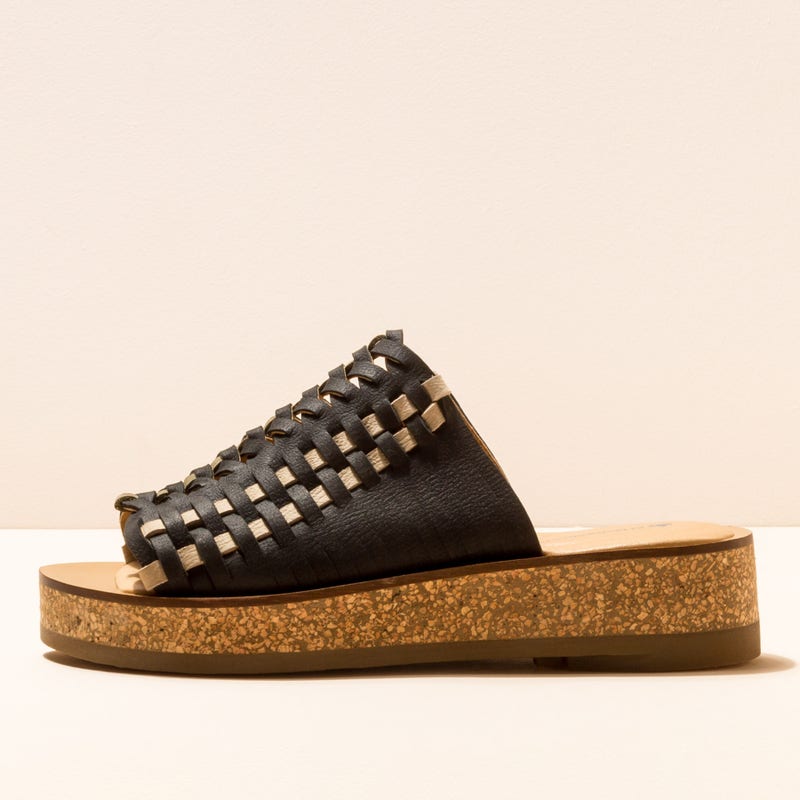 El naturalista N5593 PLEASANT BLACK / TÜLBEND