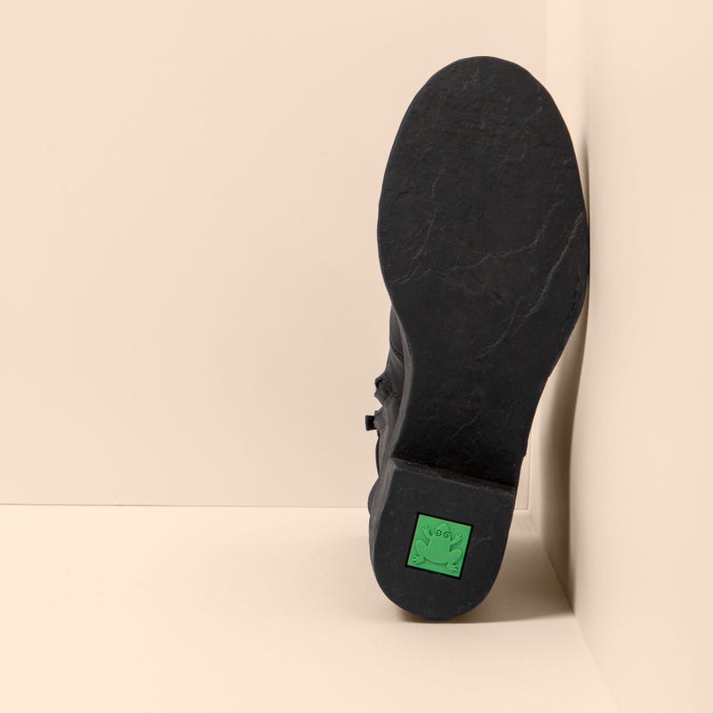 El Naturalista N5666 WAX NAPPA BLACK / TICINO