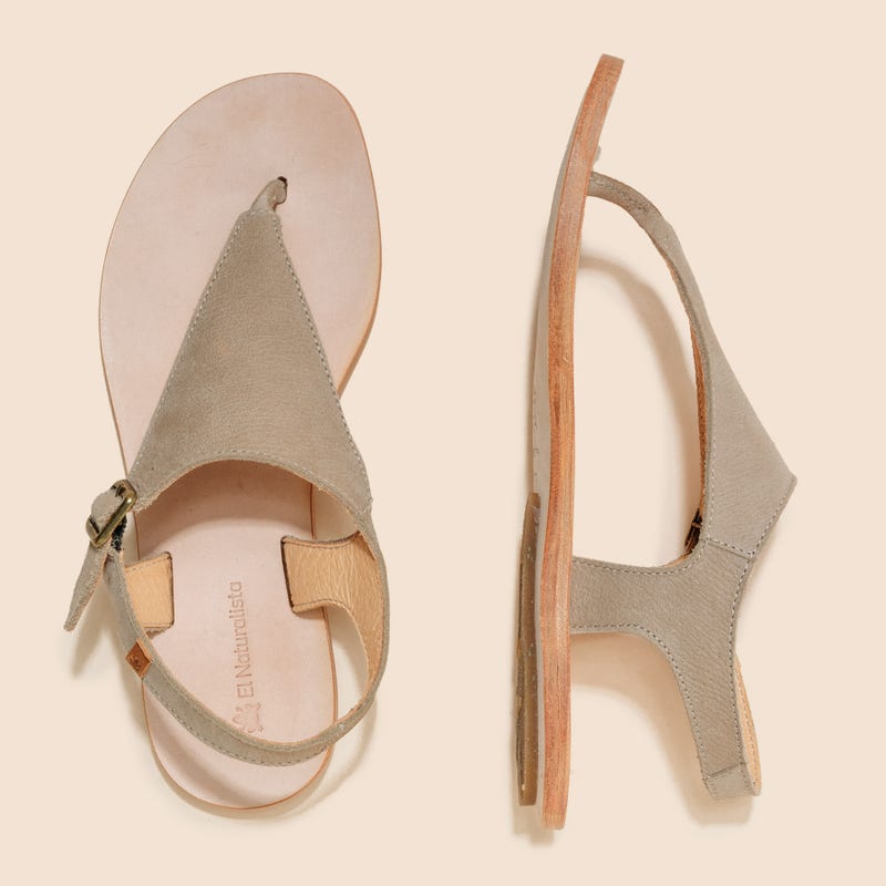 El Naturalista N5710 PLEASANT PIEDRA / CORATINA