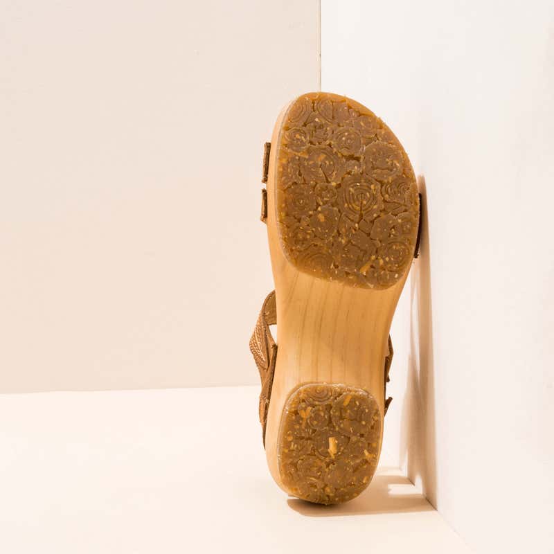 El Naturalista N5830 PLEASANT WOOD / SHOKUNIN