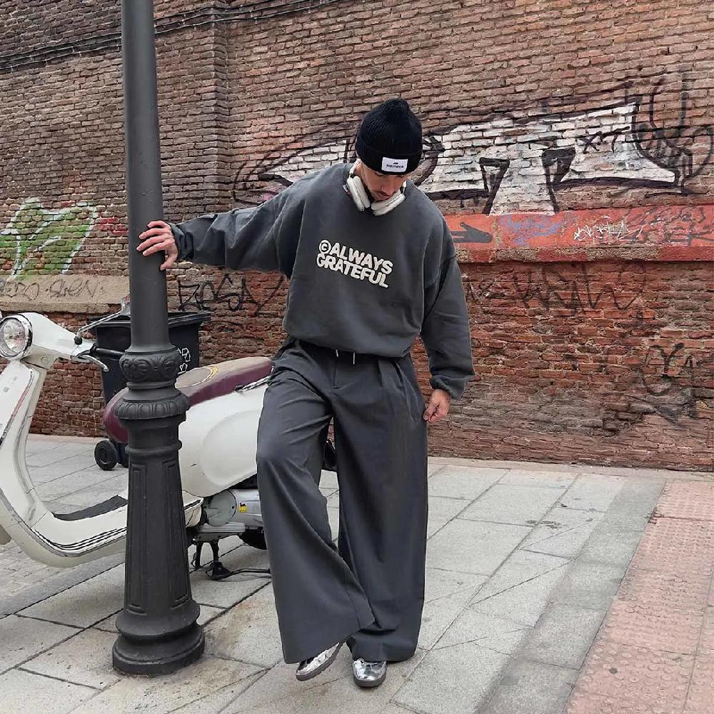 Eme AGs Shadow Baggy Mockneck