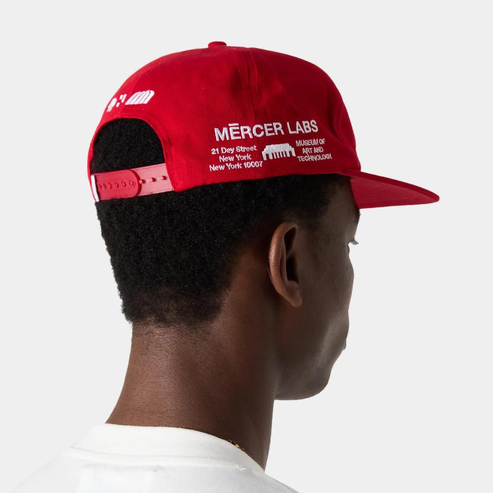 Eme EmeXNaiyo Due Red Cap