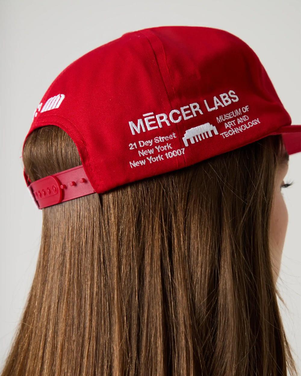 Eme EmeXNaiyo Due Red Cap