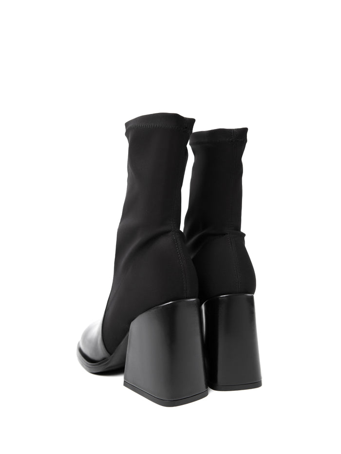 Equitare HAZELI - Dekar Negro