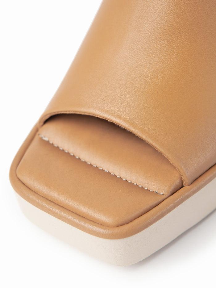 Equitare IZOLDA - Napasoft Camello