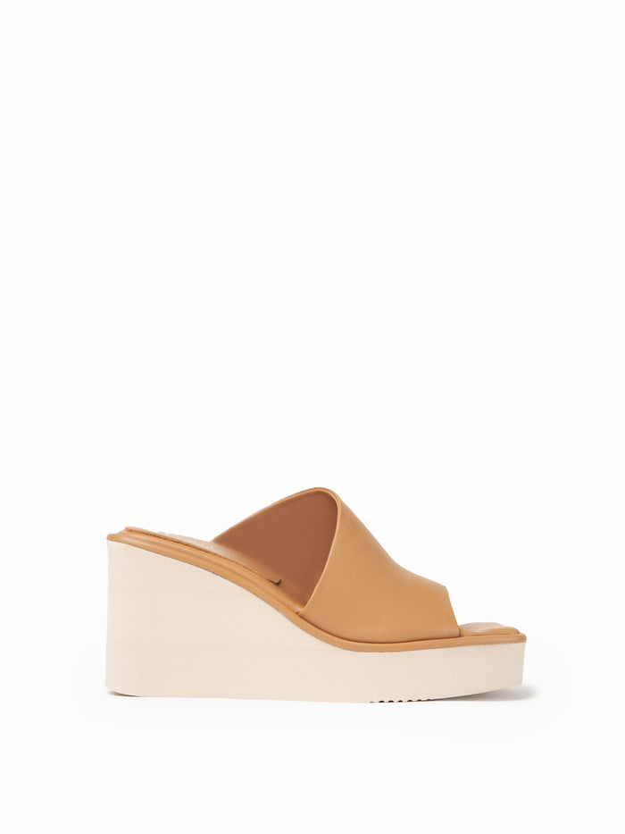 Equitare IZOLDA - Napasoft Camello