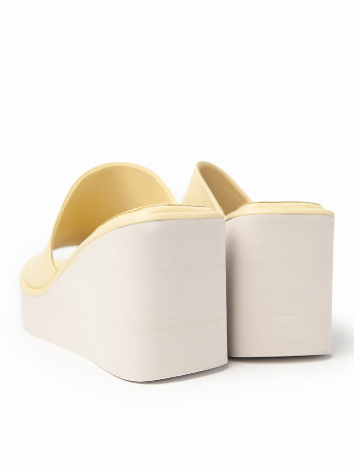 Equitare IZOLDA - Napasoft Suave Amarillo