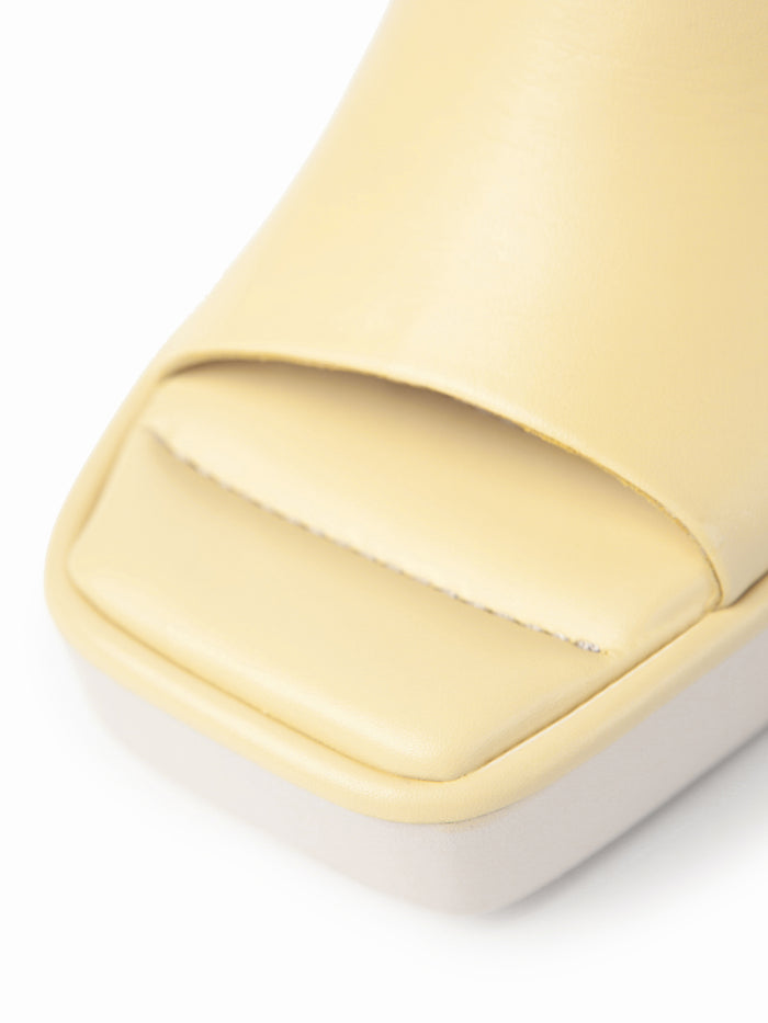 Equitare IZOLDA - Napasoft Suave Amarillo