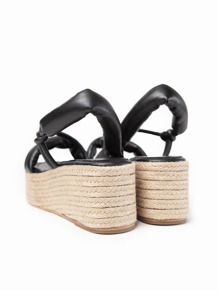 Equitare KINGA - Florencia Negro