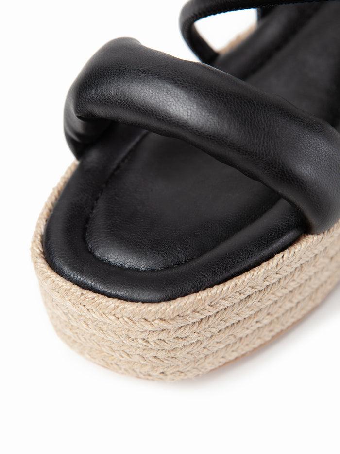 Equitare KINGA - Florencia Negro