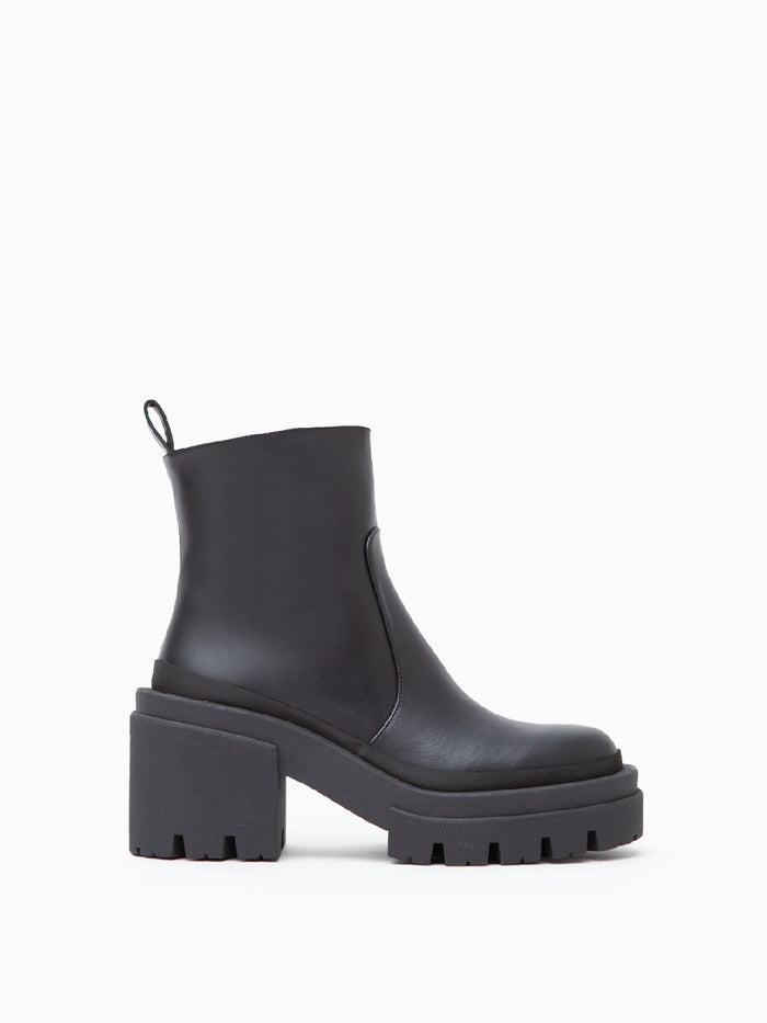 Equitare NORA - Camus Negro