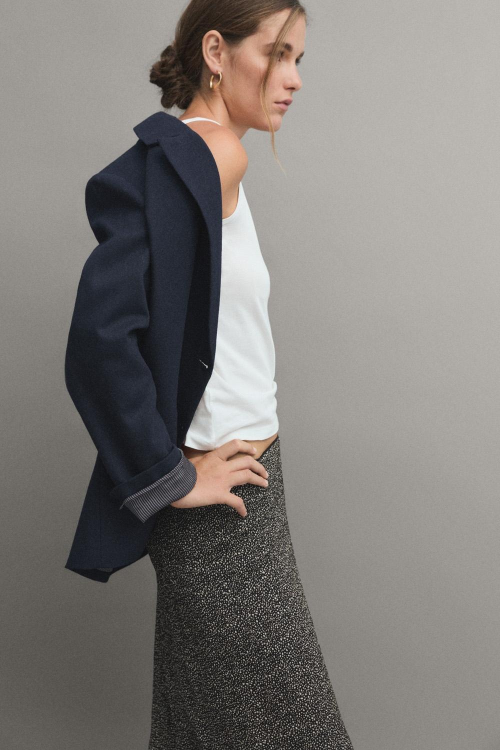 Eseoese BLAZER COLLEGE