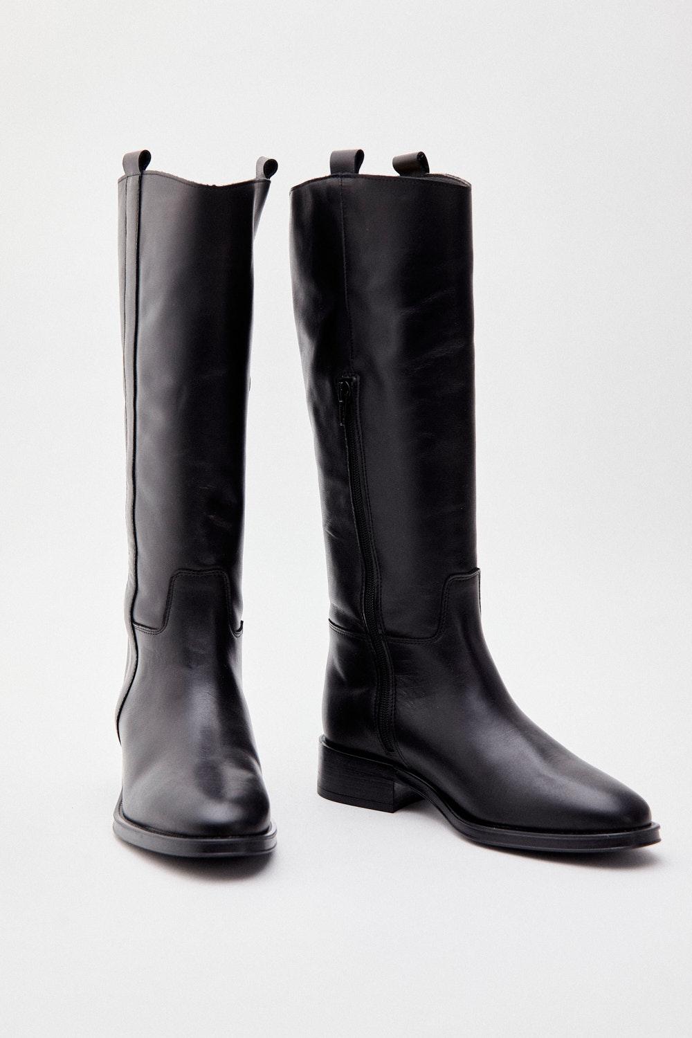 Eseoese BOTA AMAZONA