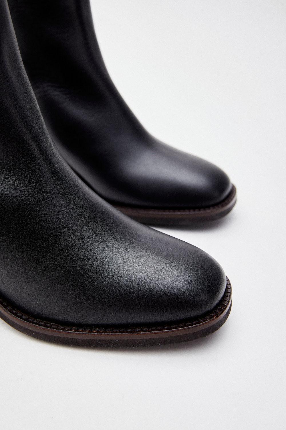 Eseoese BOTÍN TWIGGY