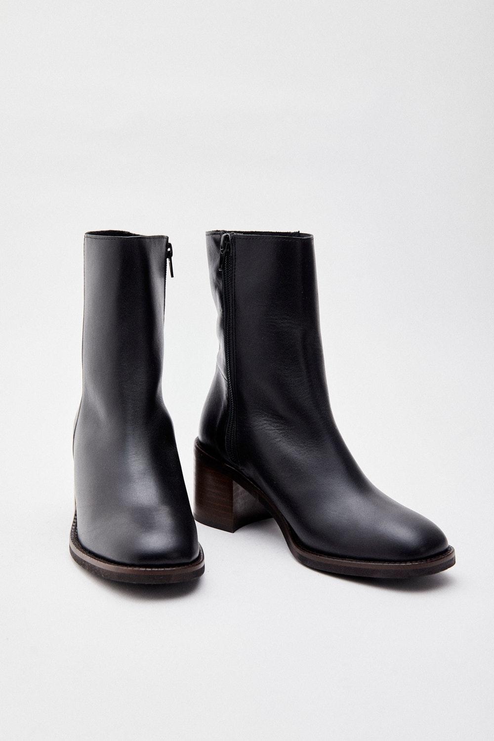 Eseoese BOTÍN TWIGGY