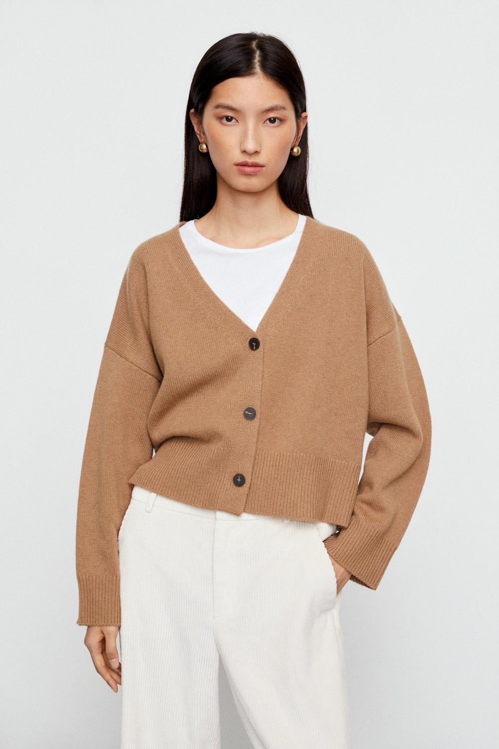 Eseoese CÁRDIGAN SCARF