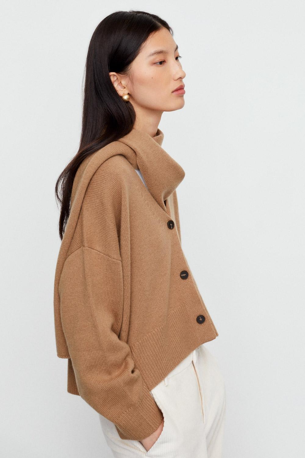 Eseoese CÁRDIGAN SCARF