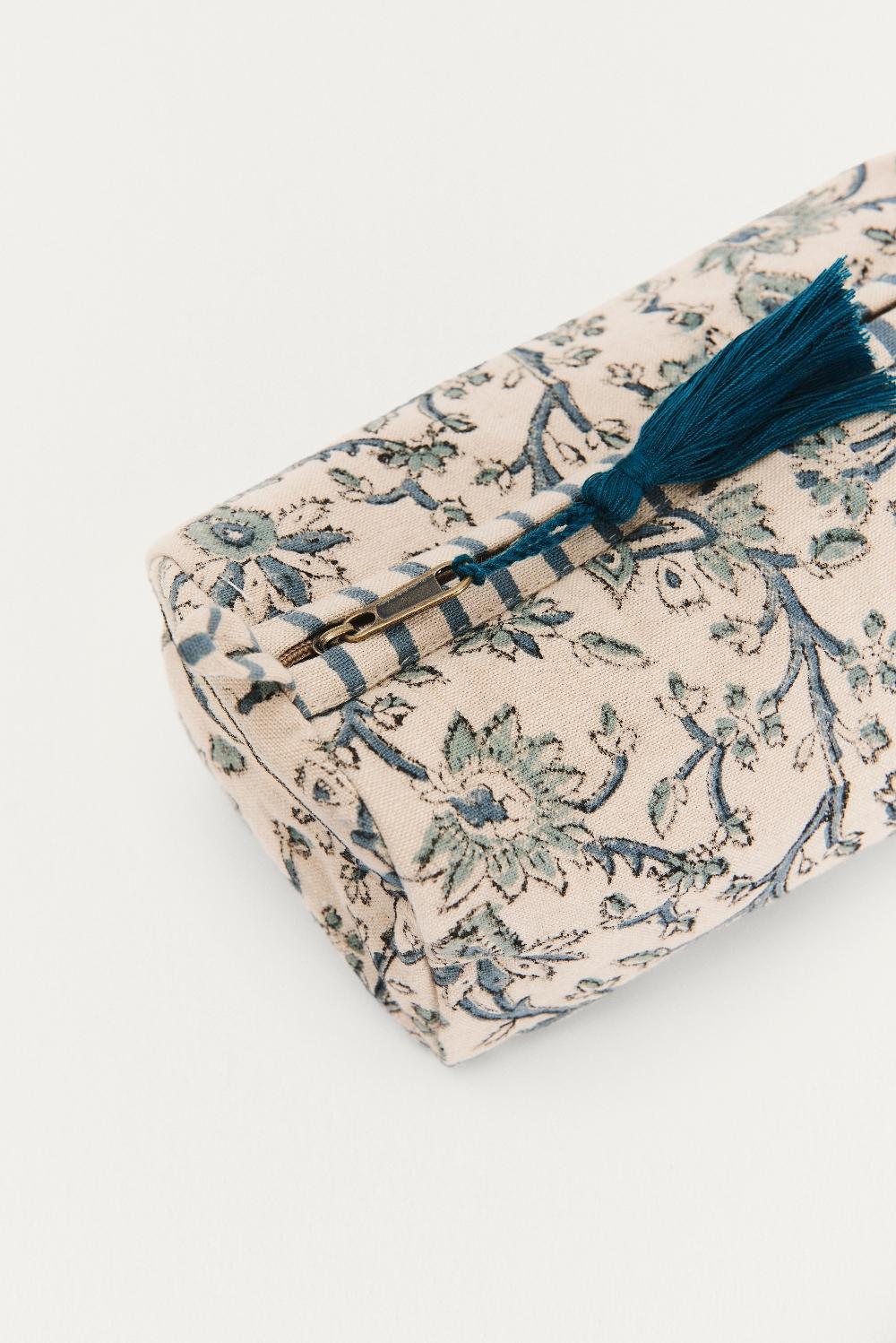 Eseoese NECESER HARI