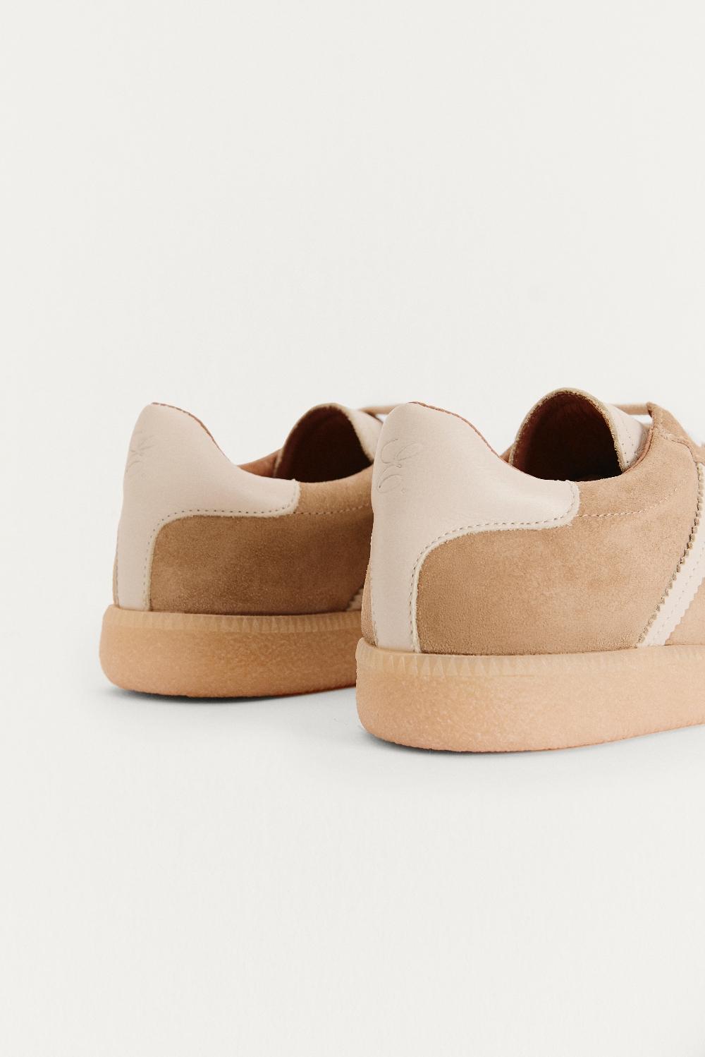 Eseoese SNEAKER COLOURS