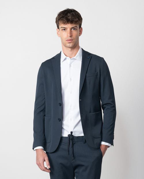 Etiem Americana Desestructurada Sin Forro Slim Fit En Tejido Técnico Elástico