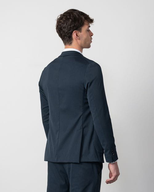 Etiem Americana Desestructurada Sin Forro Slim Fit En Tejido Técnico Elástico