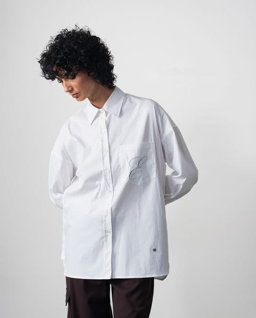 Etiem Camisa amplia de popelín con 'E' bordada en bolsillo